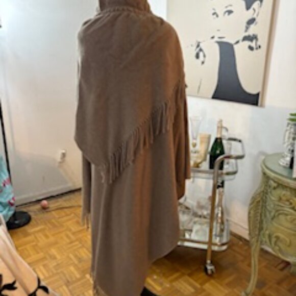 Rinascimento Cape Coat - Picture 2 of 4